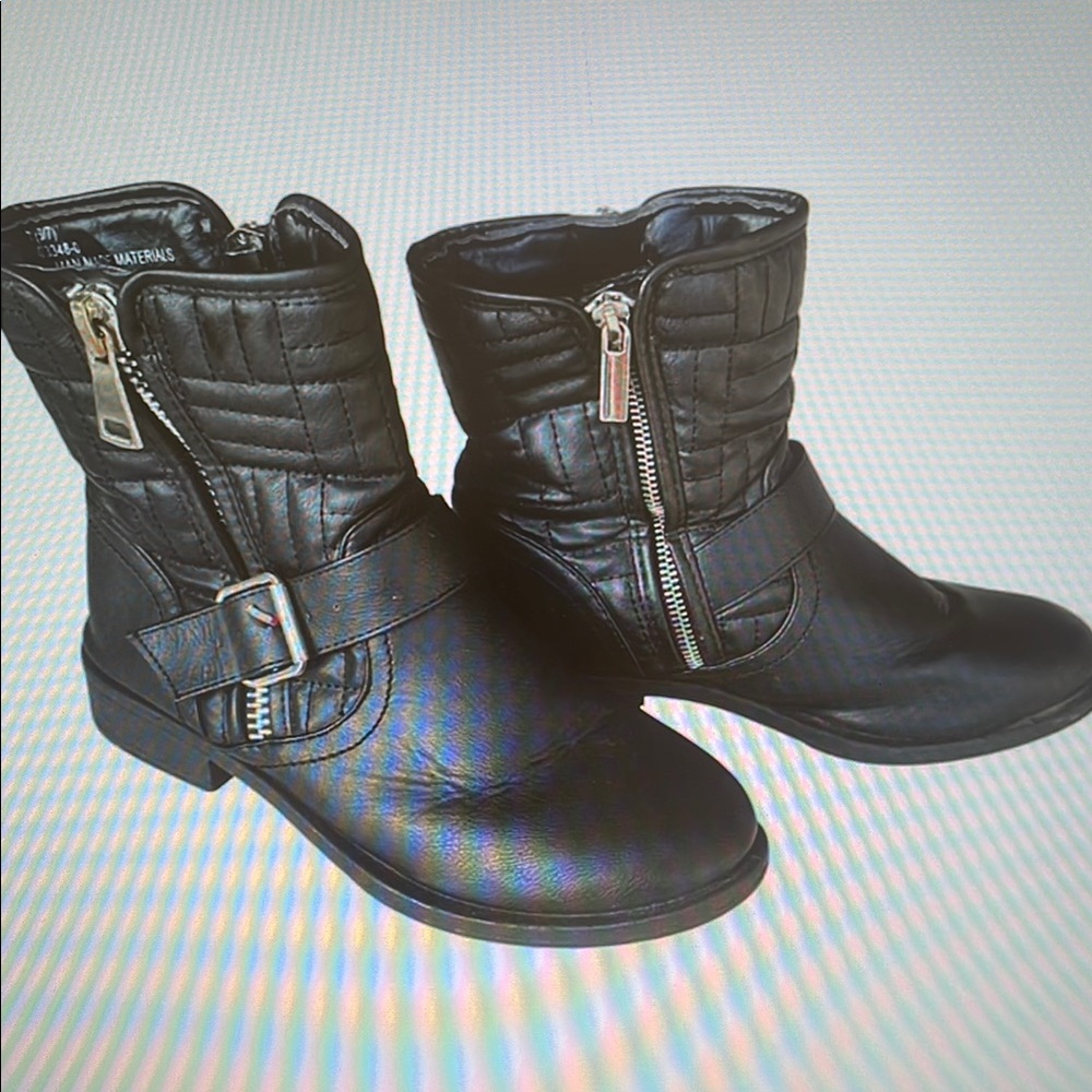 Black Heeled Boots